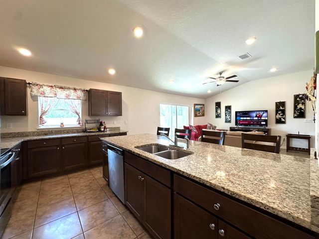 15211 SW 65th Ter Road, Ocala, FL 34473