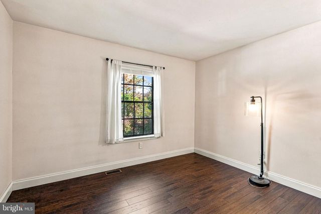 53 SOUTHGATE DR, Mount Laurel, NJ 08054