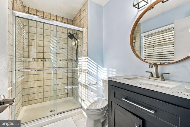 53 SOUTHGATE DR, Mount Laurel, NJ 08054
