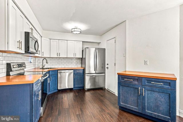 53 SOUTHGATE DR, Mount Laurel, NJ 08054
