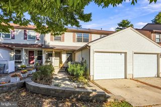 53 SOUTHGATE DR, Mount Laurel, NJ 08054