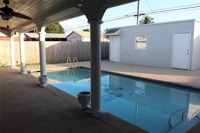 7150 Coolidge St, Hollywood, FL 33024