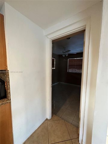 7150 Coolidge St, Hollywood, FL 33024