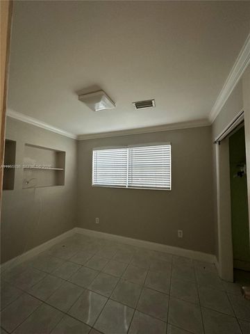 7150 Coolidge St, Hollywood, FL 33024