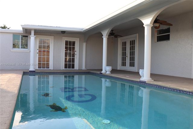 7150 Coolidge St, Hollywood, FL 33024