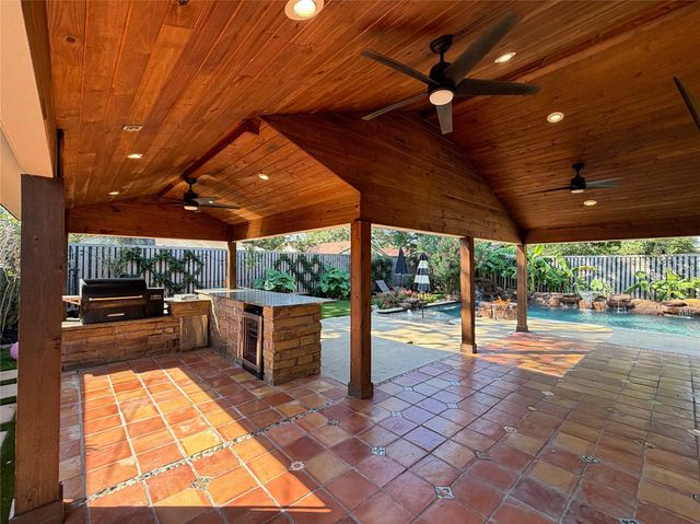 3608 Cedarcrest Drive, Pasadena, TX 77503