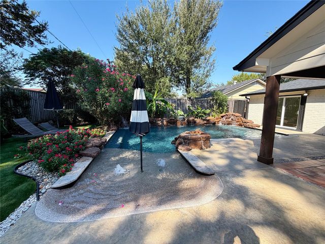 3608 Cedarcrest Drive, Pasadena, TX 77503