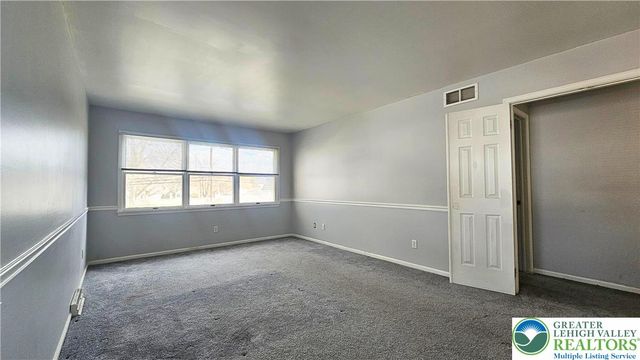 1036 1st Avenue, Hellertown Boro, PA 18055