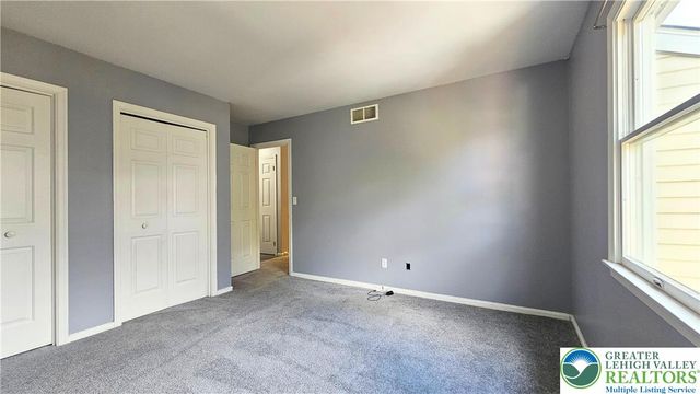 1036 1st Avenue, Hellertown Boro, PA 18055