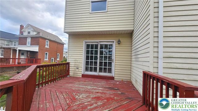 1036 1st Avenue, Hellertown Boro, PA 18055