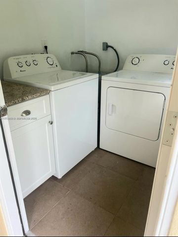 323 Northlake Dr 325, North Palm Beach, FL 33408