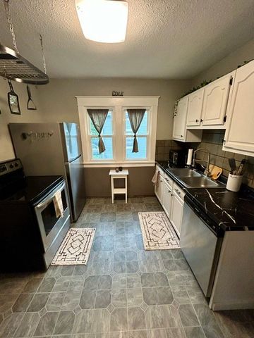 308 34th Street NE, Cedar Rapids, IA 52402