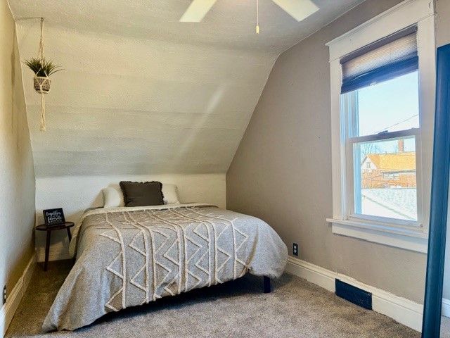 308 34th Street NE, Cedar Rapids, IA 52402