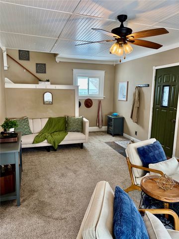 308 34th Street NE, Cedar Rapids, IA 52402