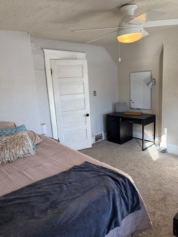 308 34th Street NE, Cedar Rapids, IA 52402