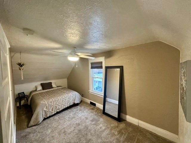 308 34th Street NE, Cedar Rapids, IA 52402