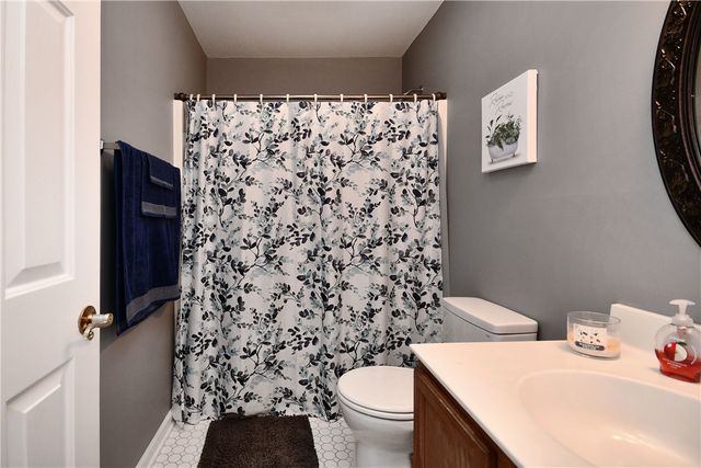 317 Woodruff Park Lane, Simpsonville, SC 29681