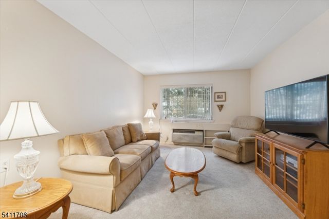 255 Tucker Ave 124, Union Twp., NJ 07083