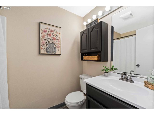 16106 Ne 1ST Cir, Vancouver, WA 98684