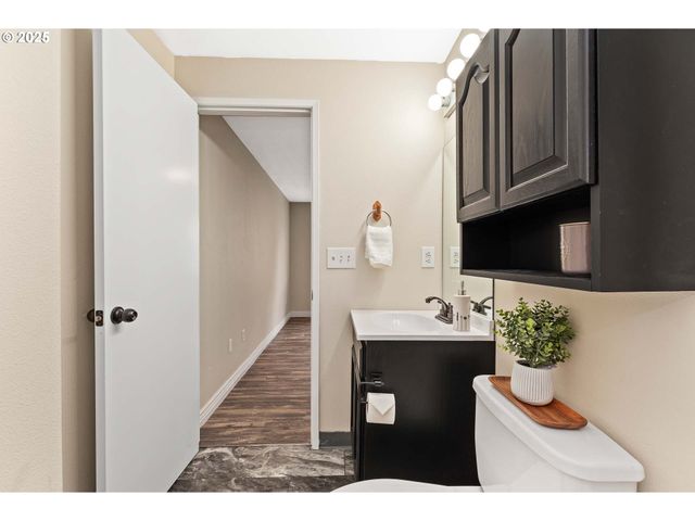 16106 Ne 1ST Cir, Vancouver, WA 98684