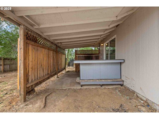 16106 Ne 1ST Cir, Vancouver, WA 98684