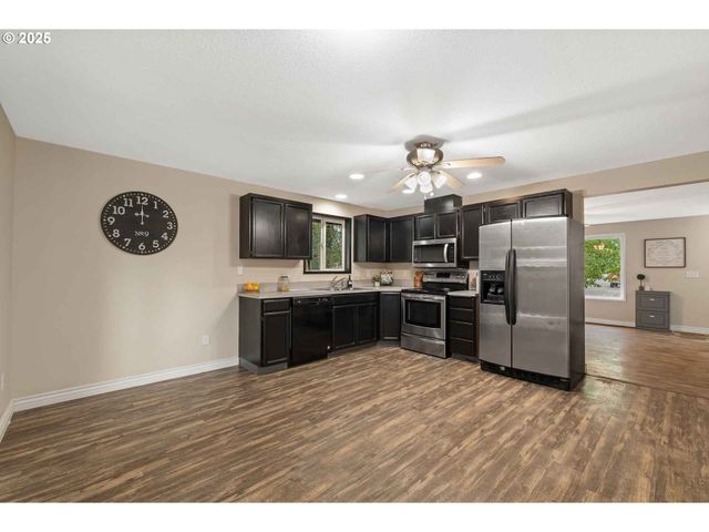 16106 Ne 1ST Cir, Vancouver, WA 98684