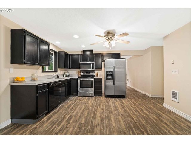 16106 Ne 1ST Cir, Vancouver, WA 98684