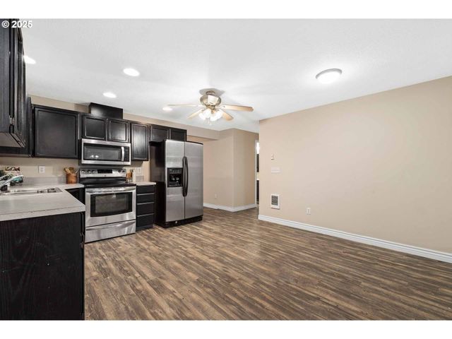 16106 Ne 1ST Cir, Vancouver, WA 98684
