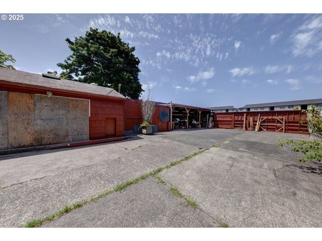 3162 MARINE Dr, Astoria, OR 97103