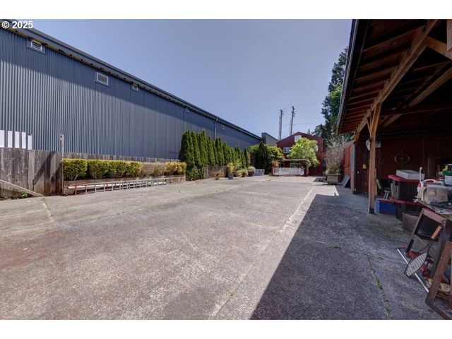 3162 MARINE Dr, Astoria, OR 97103
