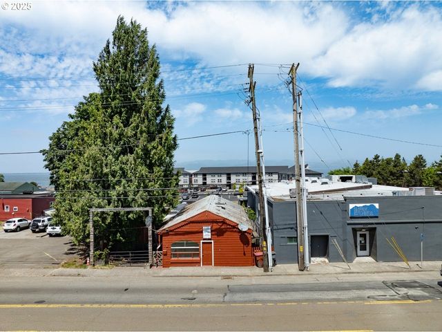 3162 MARINE Dr, Astoria, OR 97103