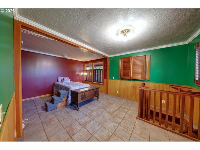 3162 MARINE Dr, Astoria, OR 97103