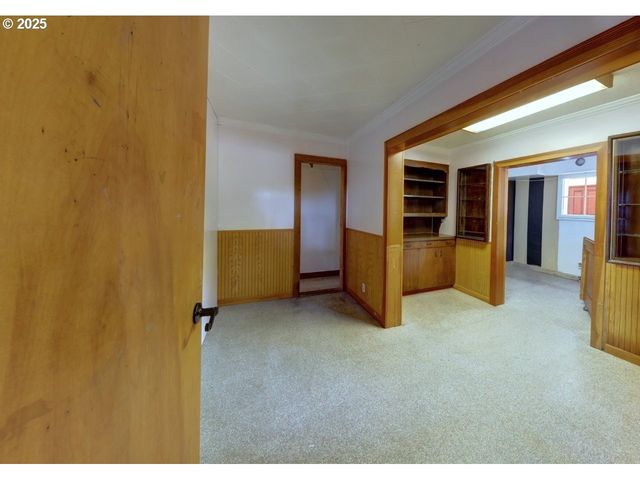 3162 MARINE Dr, Astoria, OR 97103