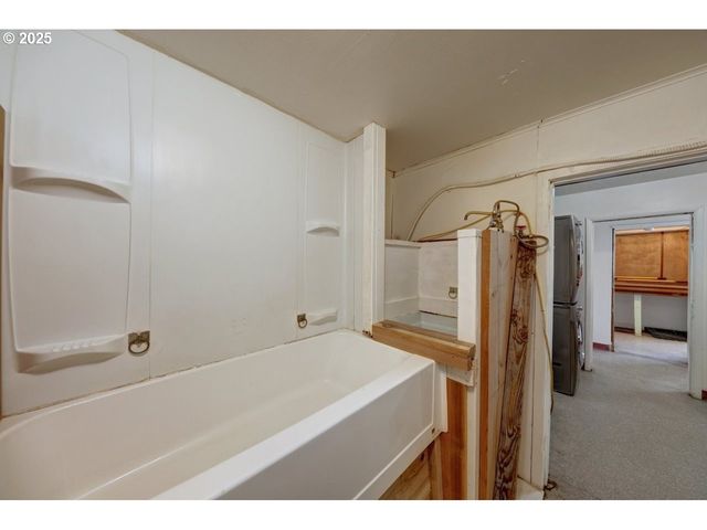 3162 MARINE Dr, Astoria, OR 97103