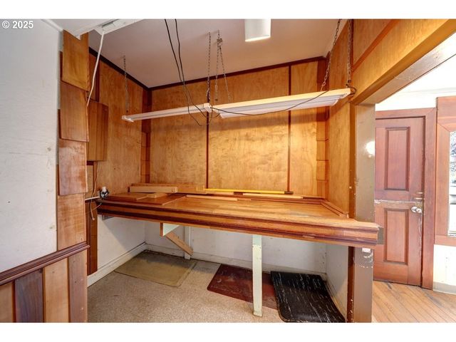 3162 MARINE Dr, Astoria, OR 97103