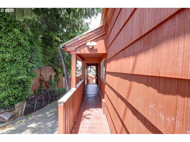 3162 MARINE Dr, Astoria, OR 97103