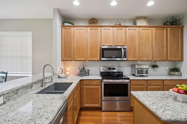 10227 SANDY MARSH LANE, Orlando, FL 32832