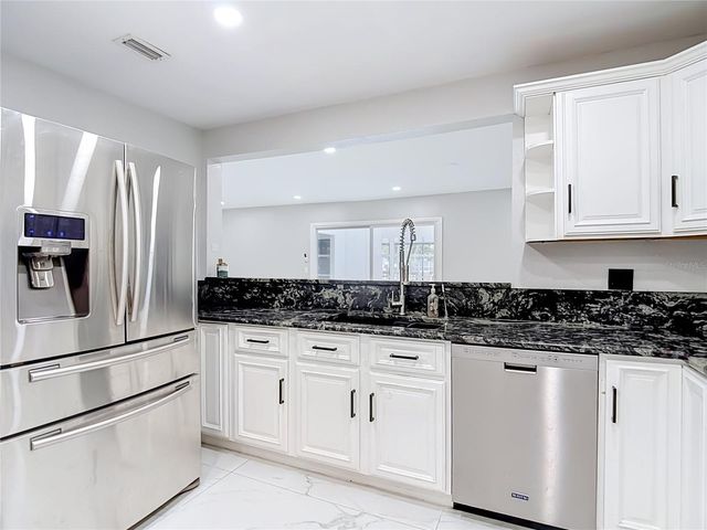 8725 BAY POINTE DRIVE, Tampa, FL 33615