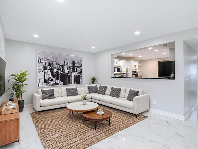 8725 BAY POINTE DRIVE, Tampa, FL 33615