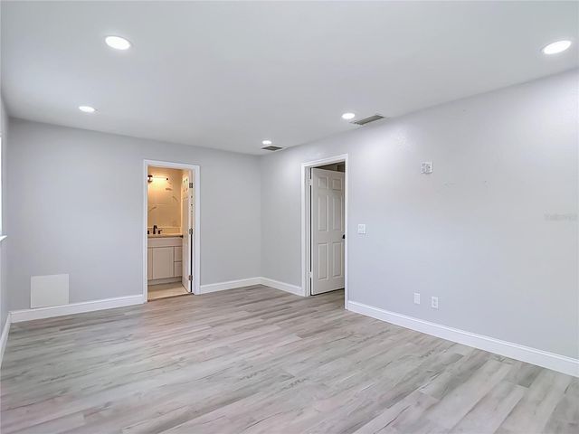 8725 BAY POINTE DRIVE, Tampa, FL 33615