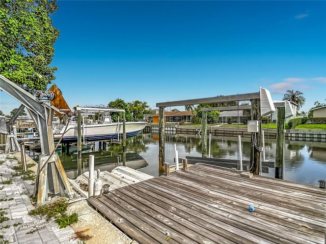 8725 BAY POINTE DRIVE, Tampa, FL 33615