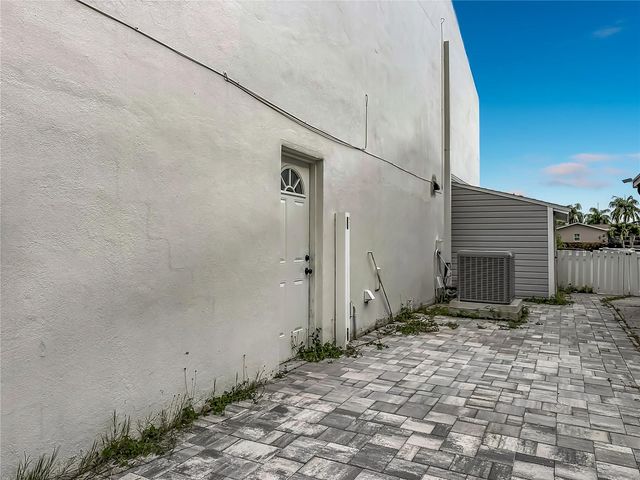 8725 BAY POINTE DRIVE, Tampa, FL 33615