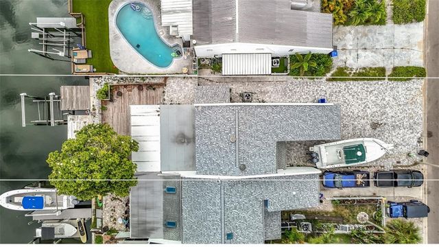 8725 BAY POINTE DRIVE, Tampa, FL 33615