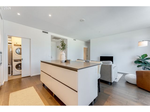 1150 Nw QUIMBY St 406, Portland, OR 97209