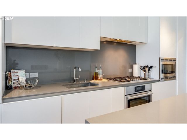 1150 Nw QUIMBY St 406, Portland, OR 97209