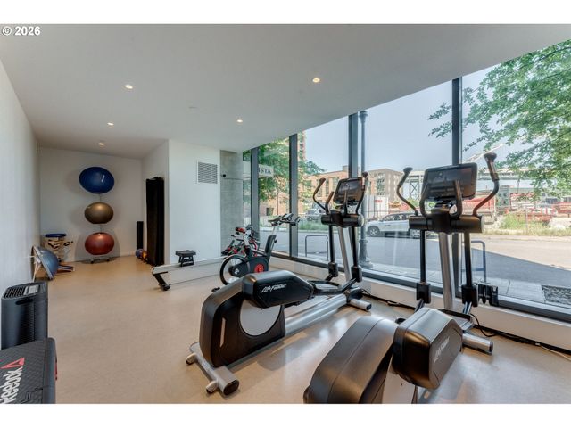 1150 Nw QUIMBY St 406, Portland, OR 97209