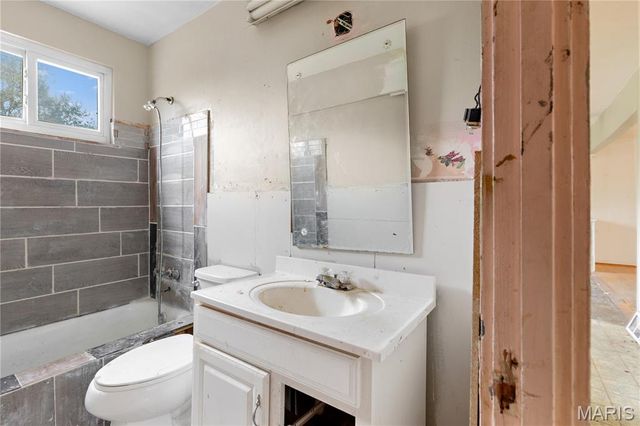 2266 Starling Airport Road, Arnold, MO 63010