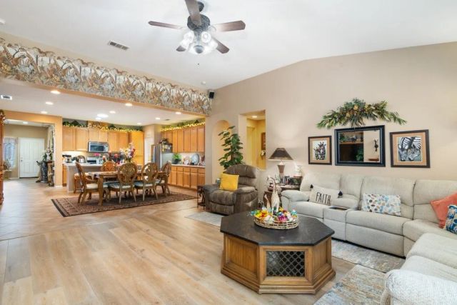 26101 Shady Brook, Murrieta, CA 92563