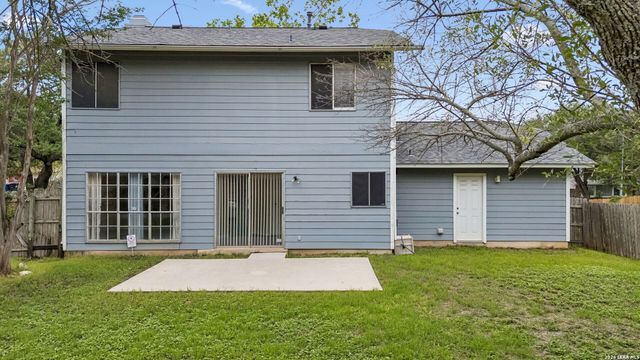 5823 Misty Gln, San Antonio, TX 78247