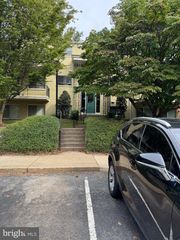 10524 WEYMOUTH ST #W-1, Bethesda, MD 20814